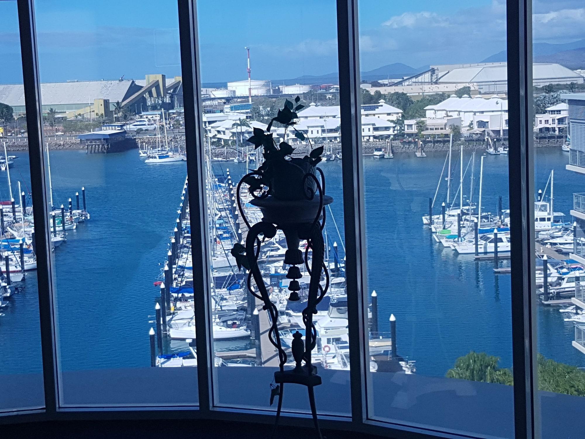 Mariners North Holiday Apartments Townsville Bagian luar foto