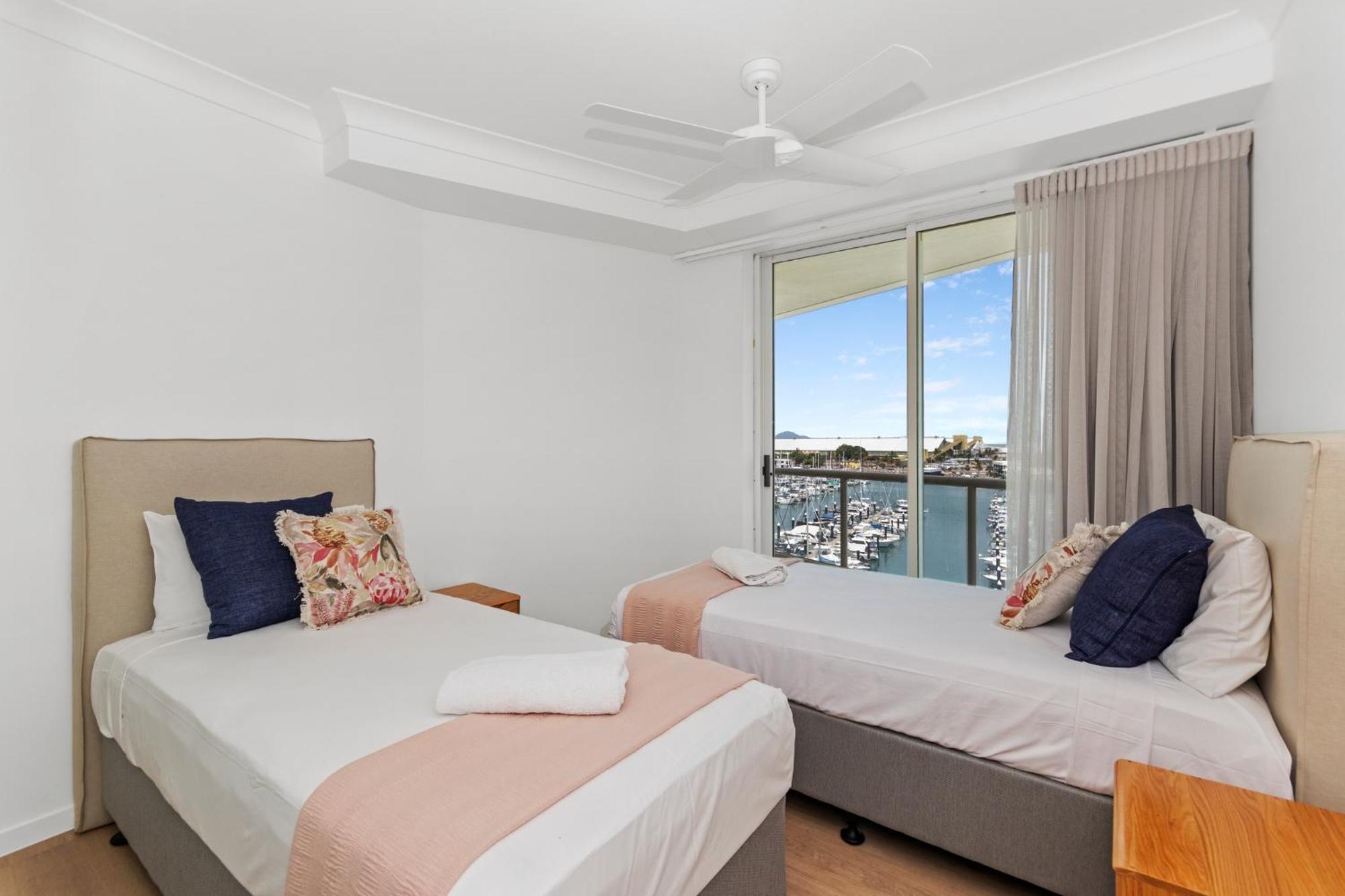 Mariners North Holiday Apartments Townsville Bagian luar foto