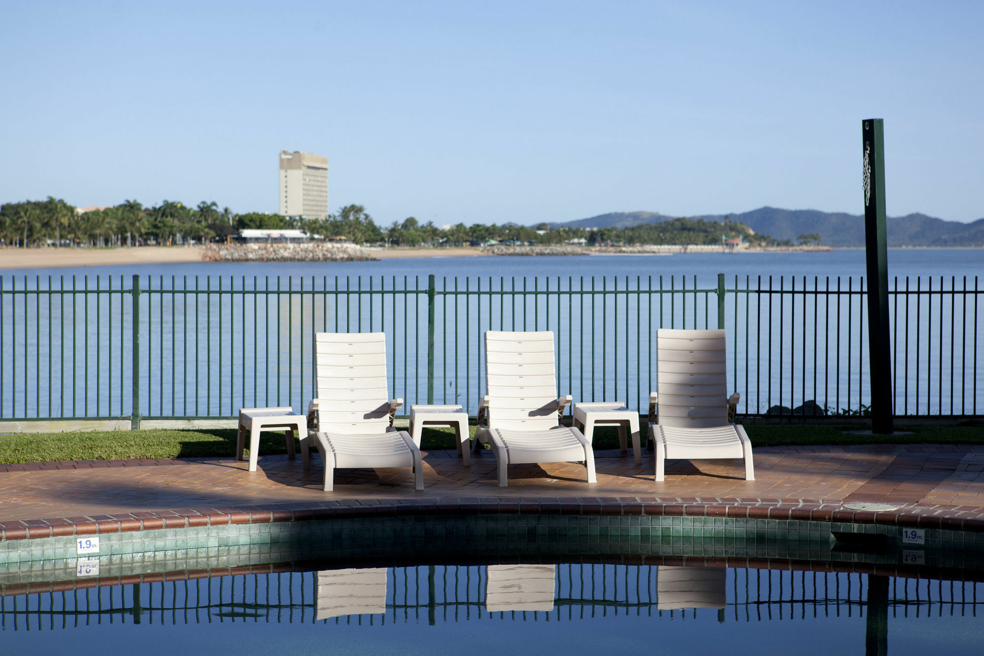 Mariners North Holiday Apartments Townsville Bagian luar foto