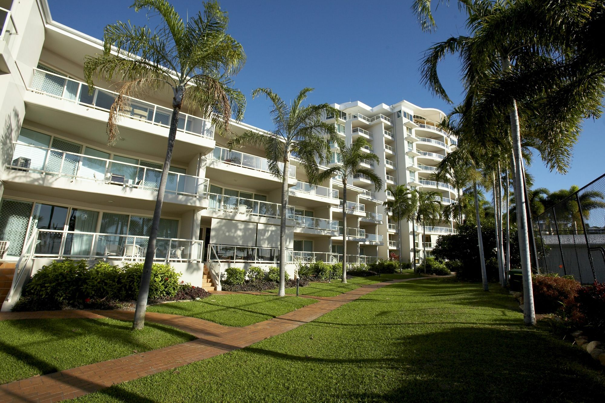 Mariners North Holiday Apartments Townsville Bagian luar foto